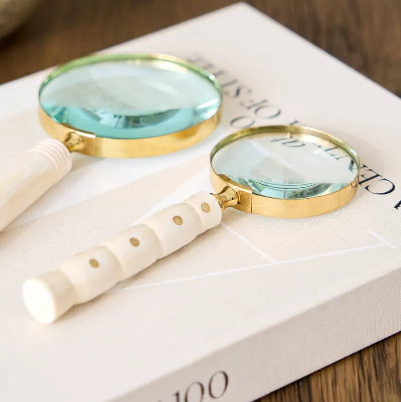Calliope Magnifying Glass