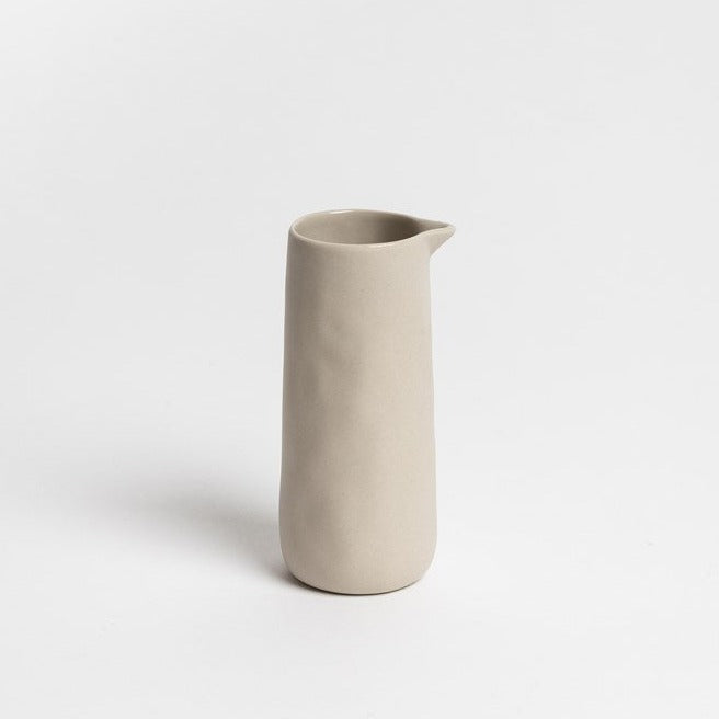 Jug with no handle