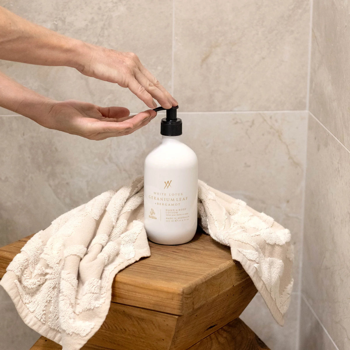 White Lotus, Geranium Leaf, Bergamot Hand & Body Lotion
