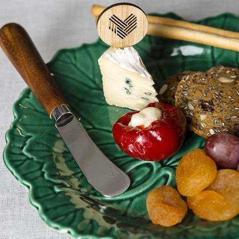 Mini cake picks with heart icon