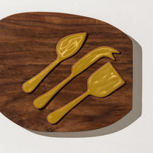 Alder Enamel Cheese Set Olive