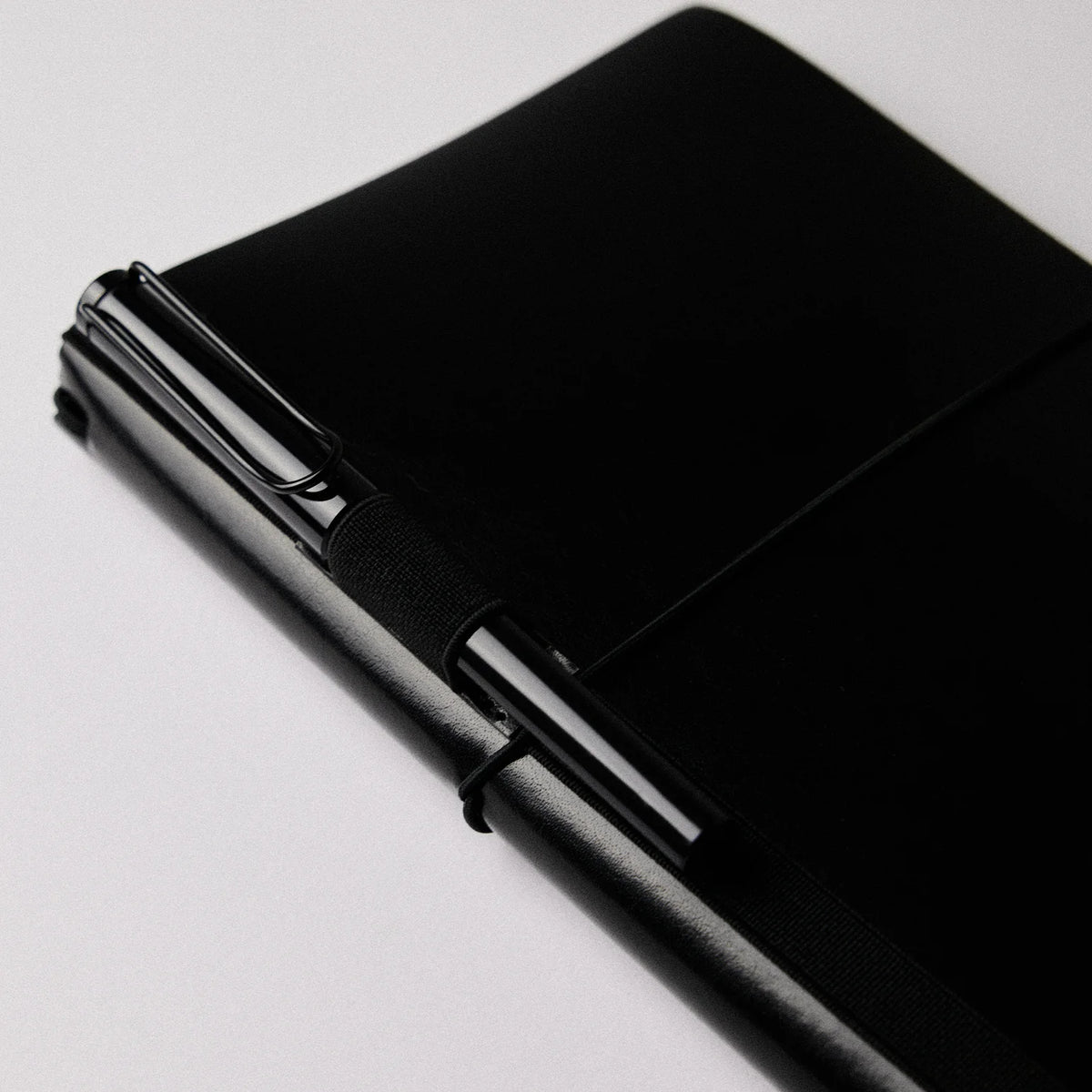 Elastic Pen Holder Black