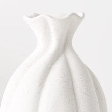 Hana Vase