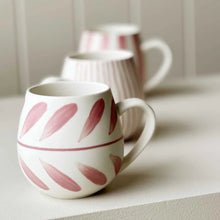 Hug Mugs with pink pattern