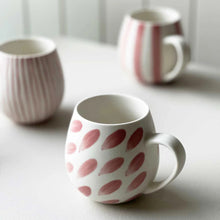 Hug Mugs with pink pattern