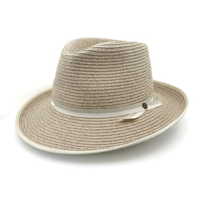 Laura Fedora