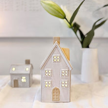 Whitewash Ceramic Houses with lights