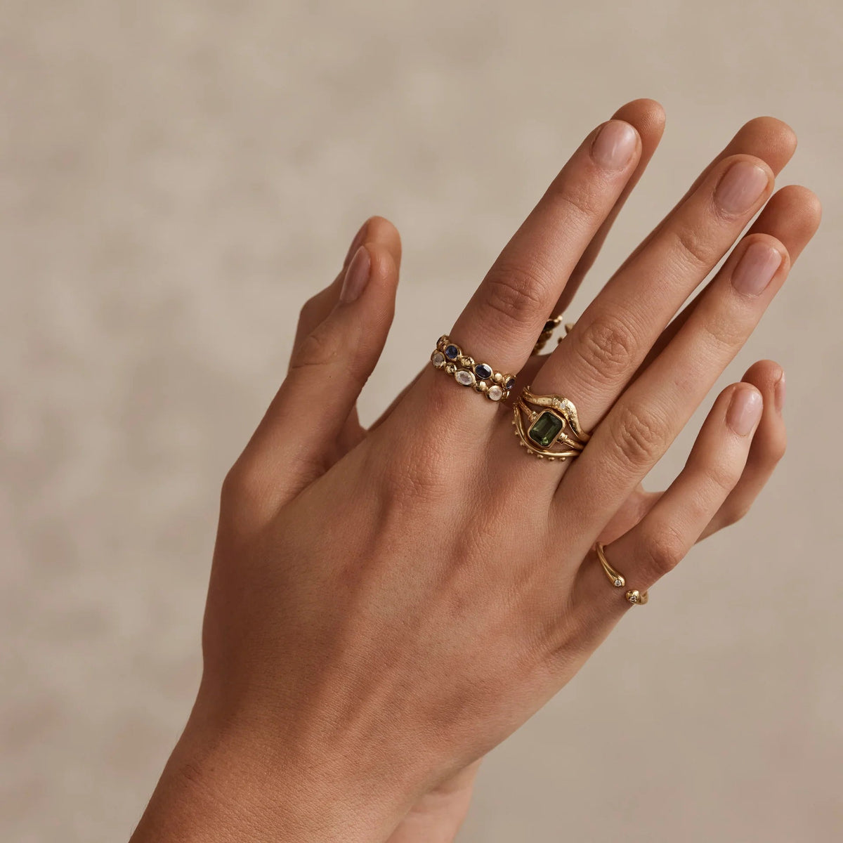 Pebble Iolite Gold Stacker