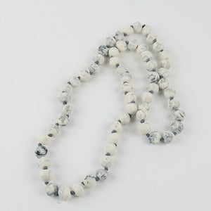 Pebble Necklace White Marble
