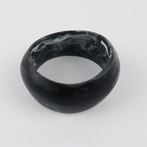 Resin Bangle Black Marble (L)