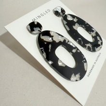 Soko Dangle - Black/White Pearl