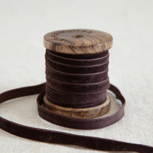 Velvet Ribbon Acorn