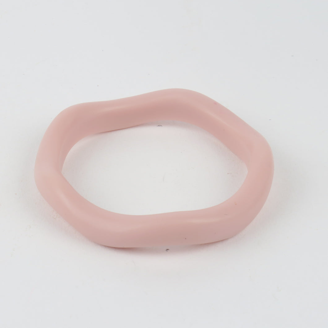 Wave Bangle Light Pink